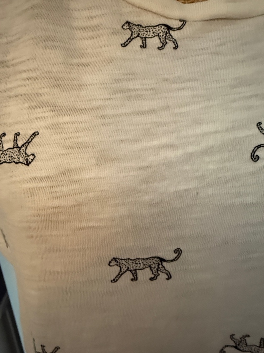 Old Navy White Short Sleeve Scoop Neck Tee with Tiny Black Cat Print - Picture 2 of 4